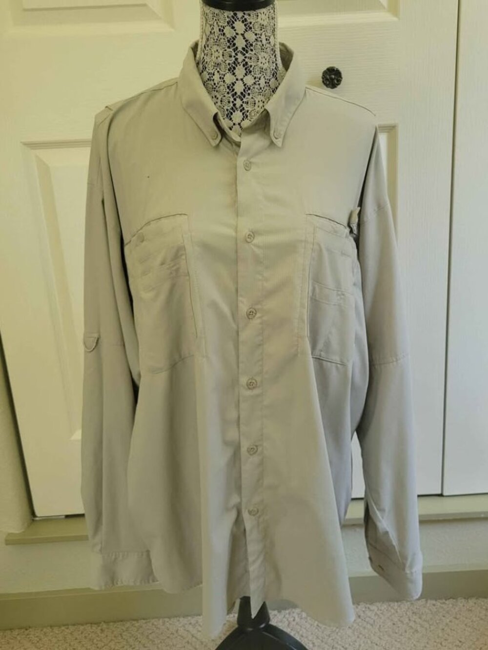 Men's Columbia Sportswear Long Sleeve Shirt. UPF 80 Size XL